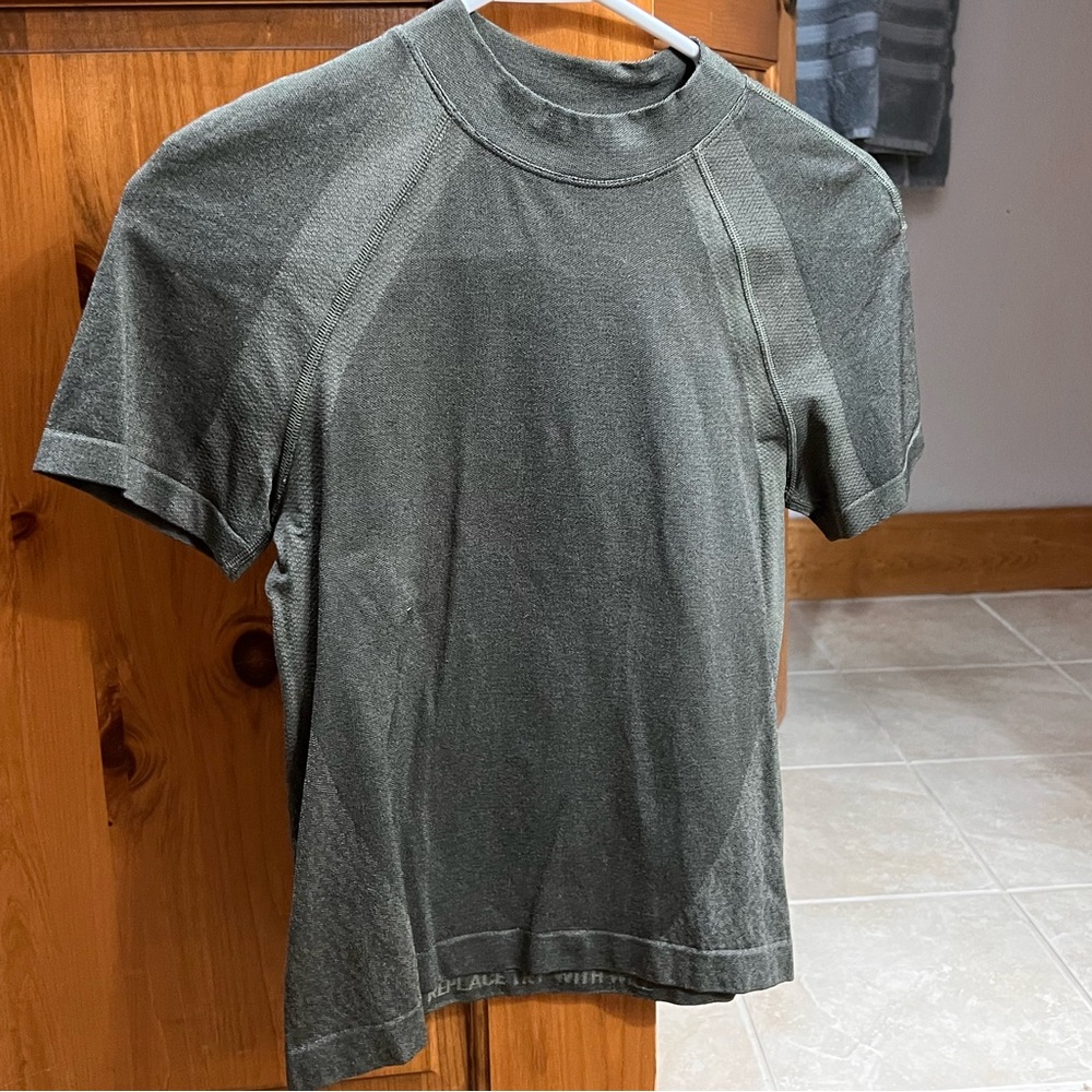 Lululemon Swiftly Tech High Neck Short-Sleeve